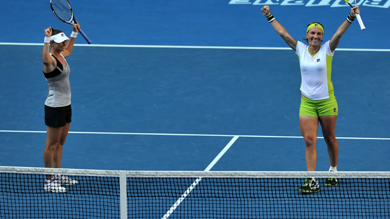 Perechea Zvonareva/Kuznețova a câștigat** proba de dublu feminin la Australian Open