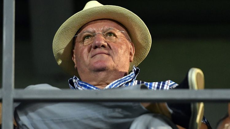 Mitică Dragomir: „Interziși pe viață pe stadion! Pui poză cu el și nu mai are voie să intre”