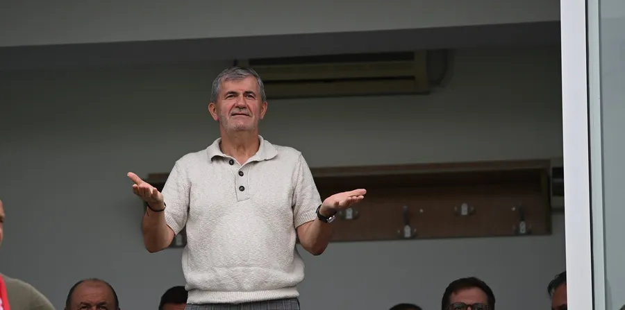 Valeriu Iftime a făcut iureș după FCSB - Botoșani „Suntem cu apa până la gât!”
