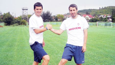 Old Steaua nu se lasă! Rică și cu Dică promit să-l chinuie pe Roni Levi