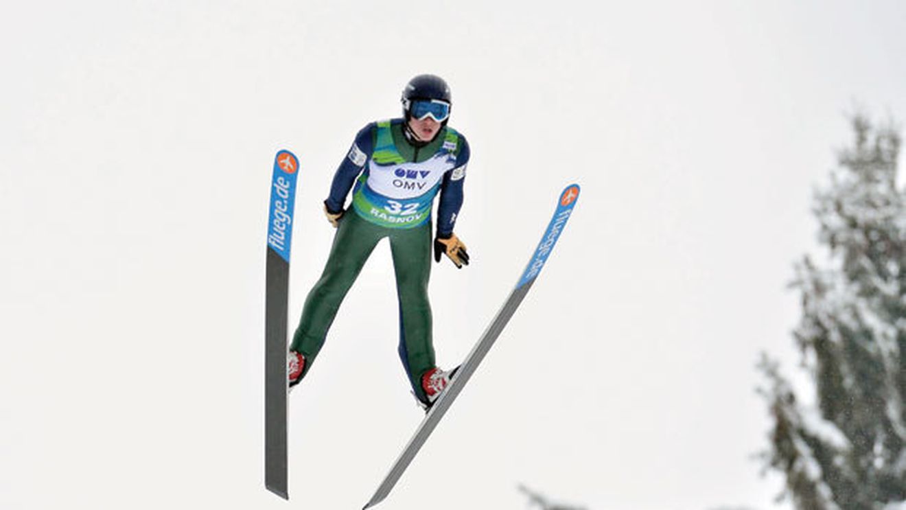 De senzație! România a ajuns în Cupa Mondială la sărituri cu schiurile cu doi sportivi. Pîtea, pe locul 46 la Saporro