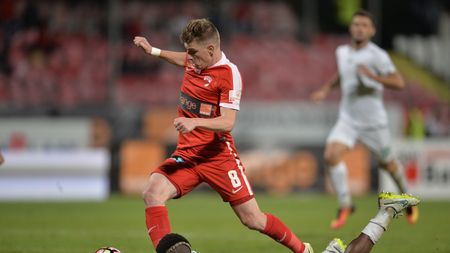 Dinamo a mai dat o lovitură! Valentin Lazăr s-a întors în Ștefan cel Mare: "Va rămâne la noi"