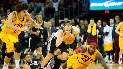 VIDEO | Revanșa mai așteaptă. Spurs a învins-o pe Cavaliers, pe mâna lui LeBron. Cine sunt liderii surpriză din cele două Conferințe