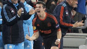 E război! "Ă‚sta e Justin Bieber al fotbalului: genial pe YouTube, lat în realitate" Starul făcut praf de cel mai nebun jucător: