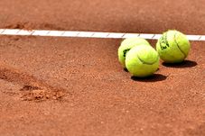 Nu s-a &icirc;nv&#259;&#539;at minte! Revenit &icirc;n circuit dup&#259; suspendarea pentru blaturi, un tenismen cunoscut s-a retras c&acirc;nd adversarul avea 6-2, 5-1 &#537;i minge de meci. VIDEO