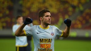 Nu toată lumea pleacă de la Steaua. Chipciu semnează un nou contract: 180.000 de euro pe an, 70.000 de euro bonusuri