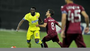 După 10 ani. Clujenii câștigă contra roș-albaștrilor pentru prima dată din noiembrie 2005. CFR - Steaua 2-0