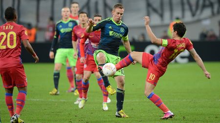 Unul dintre manageri, pus la colț:** "Să stea în banca lui și să-și vadă de treabă!** Să vorbească atunci când va câștiga un trofeu european"