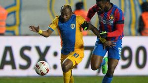 Tchite, debut cu gol la Petrolul: "Steaua e favorită acum, dar am avut două penalty-uri neacordate". Povestea spectaculoasă a jucătorului de 14,5 milioane de euro