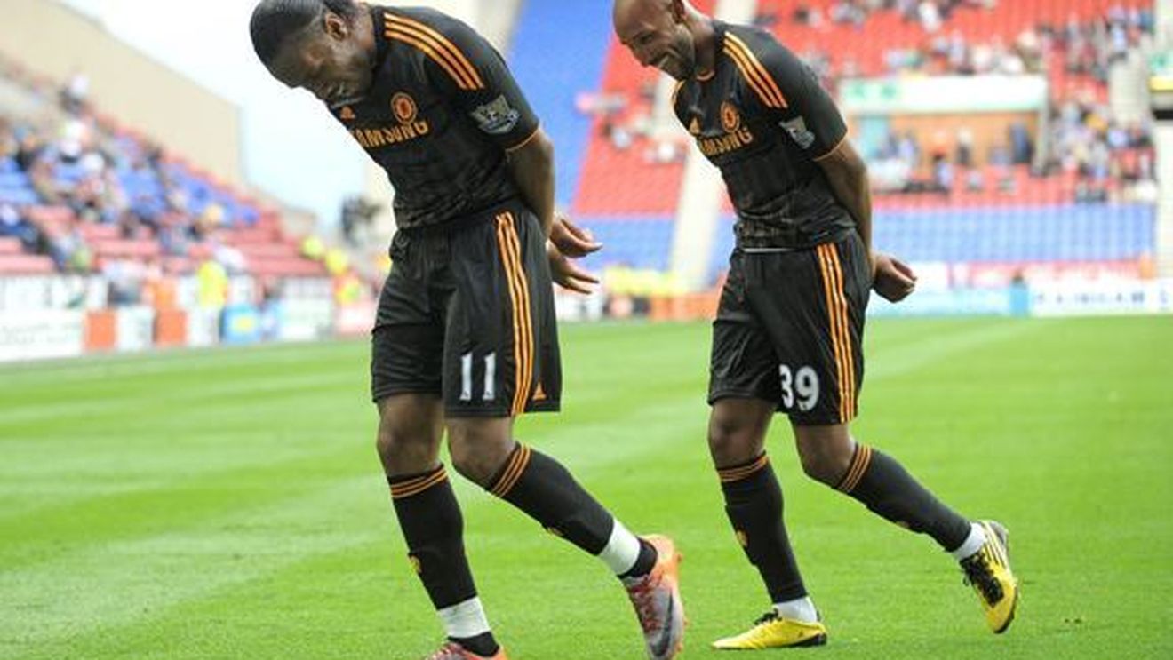 Plouă în Anglia...cu goluri!