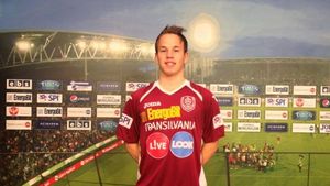 EL e primul transfer făcut de CFR Cluj pentru noul sezon!** E canadian și a fost jucător de rugby până acum un an