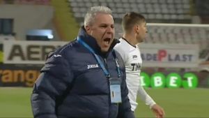 Șumudică a lovit în stânga și în dreapta după meciul cu Timișoara: "Nu e normal să vii cu autocarul 8-9 ore". Are Lovin zilele numărate la Giurgiu?