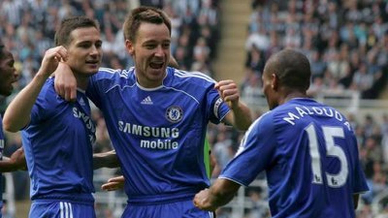 Suspans până în ultima etapă de Premier League