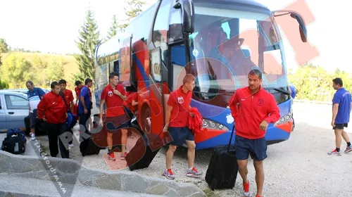 FOTO** Steaua a ajuns la Săcele: Tătărușanu și M Costea, cu gleznele imoblizate! Stanca a venit separat de grup