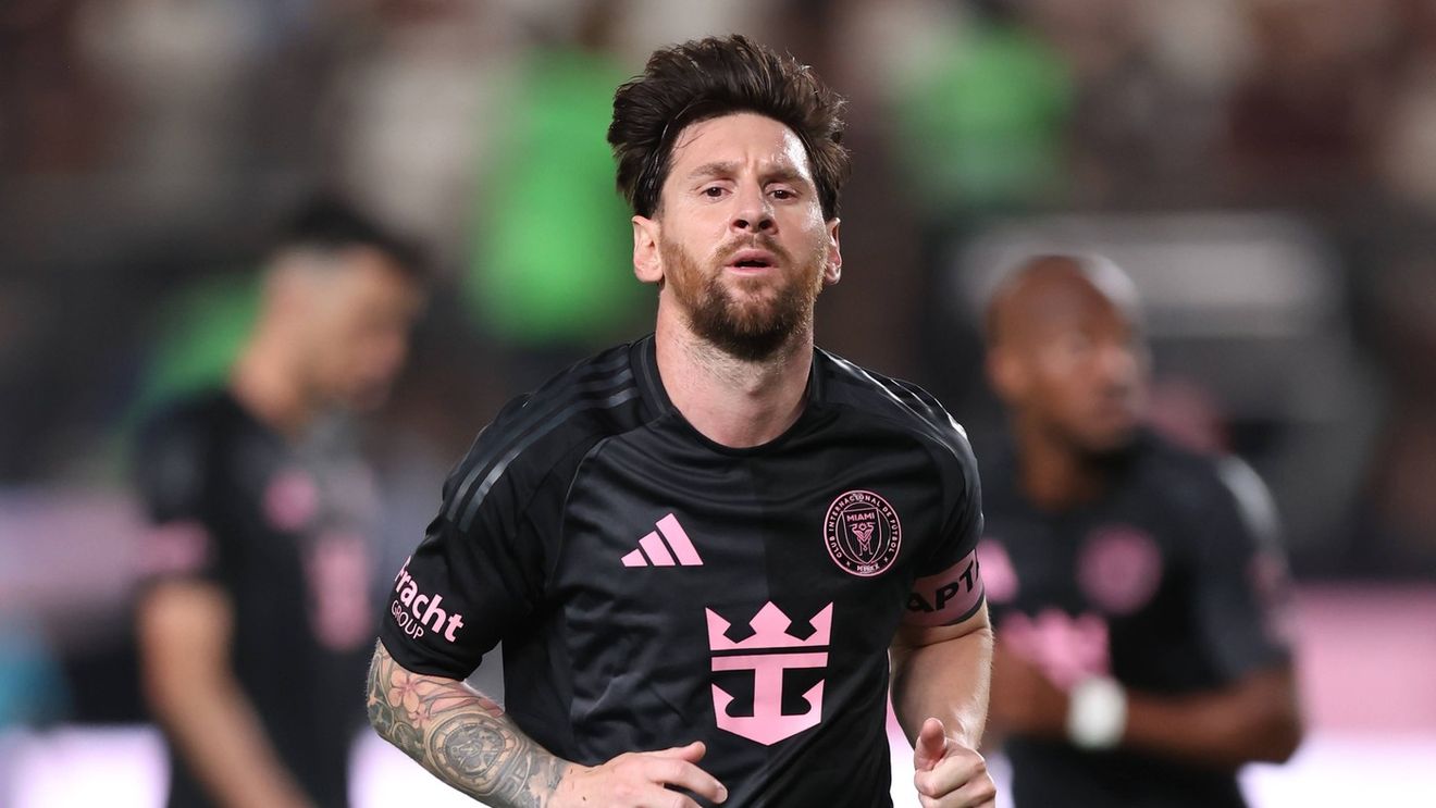 Mesajul lui Leo Messi după moartea Papei Francisc