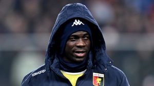 Dan Şucu n-a scăpat de Mario Balotelli. Mesajul războinic, după ce s-a operat: „Cu cine are probleme: cu Vieira sau cu vreun conducător de la Genoa?”