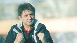 Lăcătuș: "E normal ca unii jucători să vrea în străinătate"