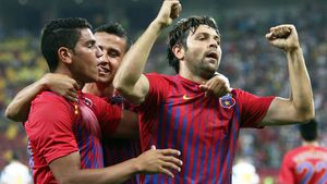 După vis, coșmarul:** "Vom avea un stagiu de vară foarte dur, am nevoie de jucători odihniți!" Reghe anunță transferuri: "Nemți, francezi, israelieni..."