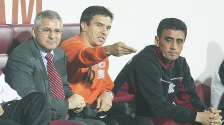 Au staff, le mai trebuie echipă! Pancu va mai continua cel puțin un an ca jucător