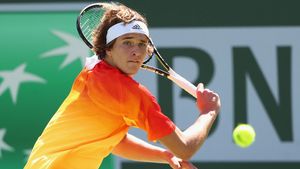 Aleksander "Sascha" Zverev servește ca din tun și a egalat o performanță deținută de Djokovic. Federer și Nadal i-au recunoscut poetențialul: "Are toate șansele să ajungă lider mondial"