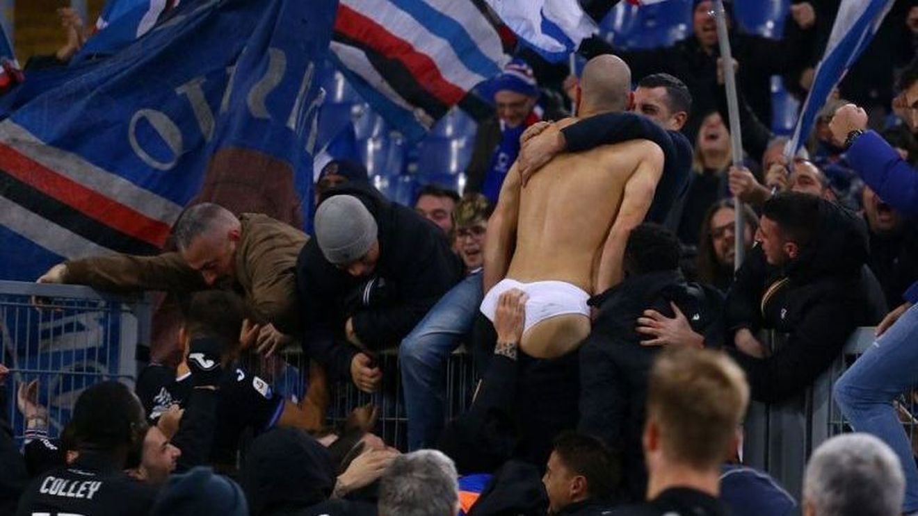 FOTO 18+ | A intrat în istorie și a fost dezbrăcat complet! Nebunie în Italia după cel mai palpitant meci din ultimii ani