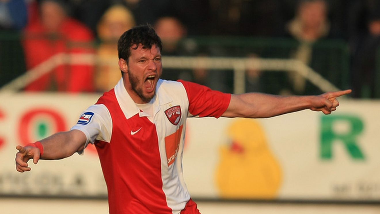 Citește joi în ProSport:** Cum s-ar putea "salva" Niculae?