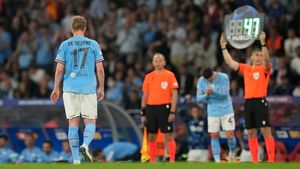 Momentul în care lui Pep Guardiola i-a căzut cerul în cap: ce a fost obligat să facă în minutul 35 al finalei Ligii Campionilor dintre Manchester City și Inter Milano! Lui Haaland nu îi venea să creadă că blestemul i-a lovit din nou pe „cetățeni”