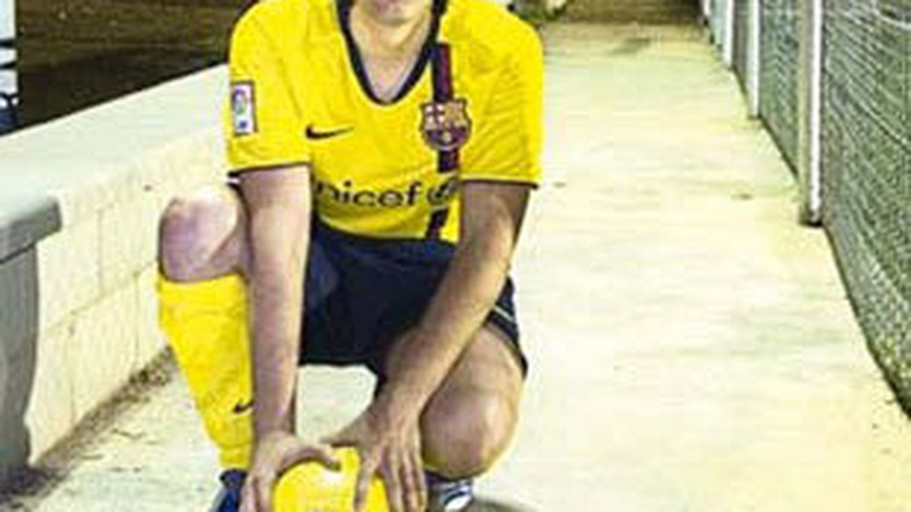 Sosia lui Messi l-a păcălit și pe Eto'o!** Cine este omul care a pus pe jar presa din România