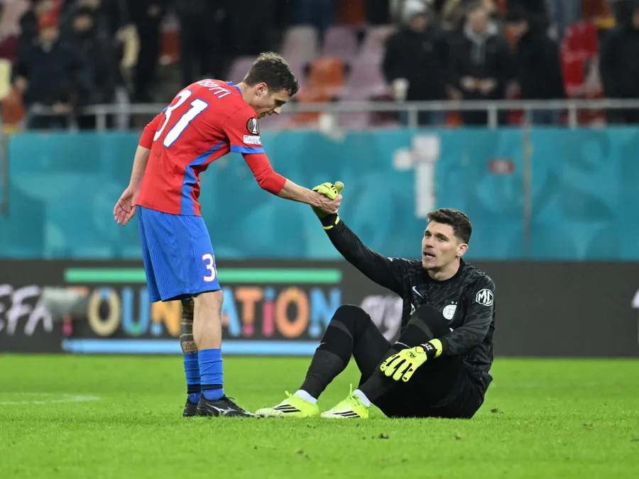 Ștefan Târnovanu răspunde după ce a aflat direct de la Gigi Becali că va fi înlocuit cu fiul antrenorului: „Nu scrie asta în contract!”