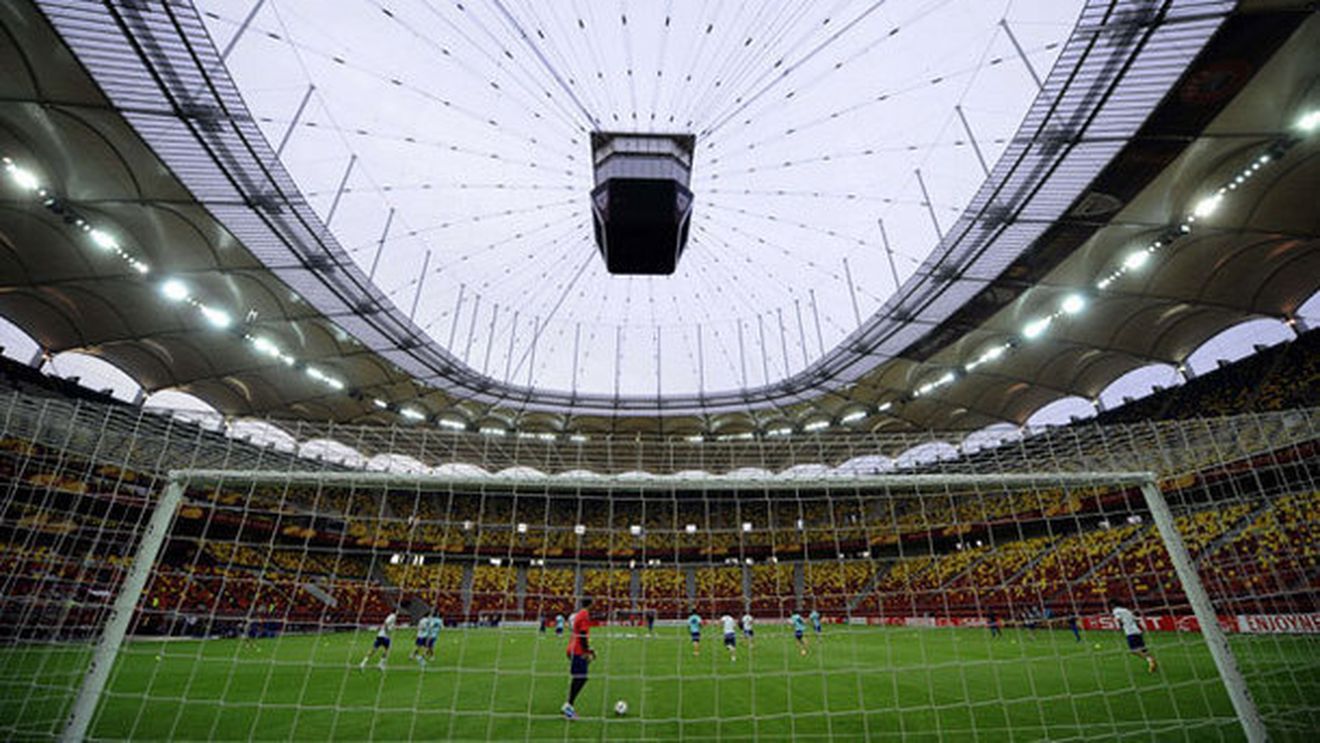 Atmosferă dezolantă pe Național Arena?** 'Veneau 15 mii de fani dacă se juca la Cluj! "Câinii" au o popularitate în scădere, au din ce în ce mai puțini suporteri'