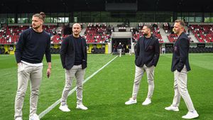 Viitorul lui Radu Drăgușin se poate stabili în această săptămână! Câte oferte are pe masă fundașul naționalei României și ce are de gând Genoa | EXCLUSIV