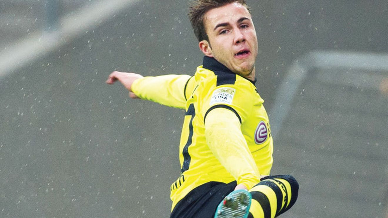 Fanii nu au uitat de trădarea lui Gotze! Dedicație specială: "Ia banii și dispari!"