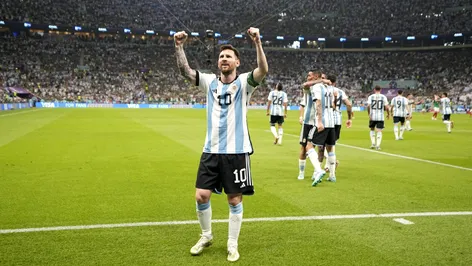 Presa internațională, în extaz după victoria Argentinei cu Mexic. „Messi plantează o floare în deșert!”/ „A scos echipa din comă”