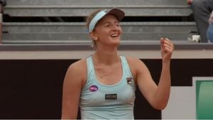 IRINA e EROINA zilei la Roland Garros! Begu se califică în turul 3 după o luptă epică cu Vandeweghe: 6-7, 7-6, 10-8! Halep a trecut în două seturi de Diyas