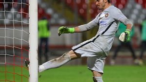 EXCLUSIV | "Niță are șanse de a deveni titular!". Prunea i-a identificat calitățile portarului de la FCSB și analizează goalkeeperii de la națională: "Ei sunt siamezi. Au joc de picior foarte bun!". Cine i-a ajutat 