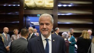 Dezvăluirile unui impresar de fotbal care a fost „coleg” de pușcărie cu Adrian Năstase, fostul premier al României: „Vorbea cu toată lumea”