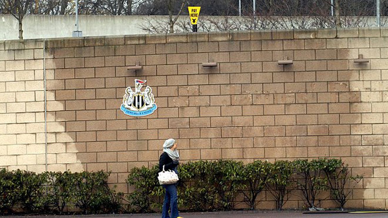 Își VÃ‚ND ISTORIA! Un nume LEGENDAR din fotbal a dispărut, fanii se simt 'loviți între picioare'!** Răzbunarea perfectă în fața conducerii