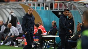 Nicolae Dică nu s-a abținut şi a reacționat după ce Meme Stoica l-a interzis ca antrenor la FCSB: "Te mai cerți!"