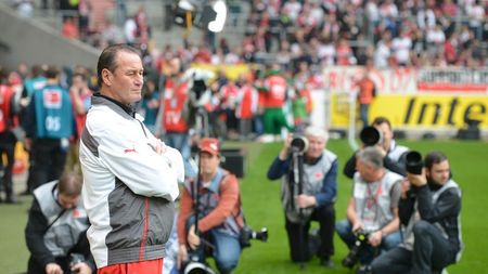 Maxim a rămas fără antrenor. Huub Stevens părăsește gruparea VfB Stuttgart