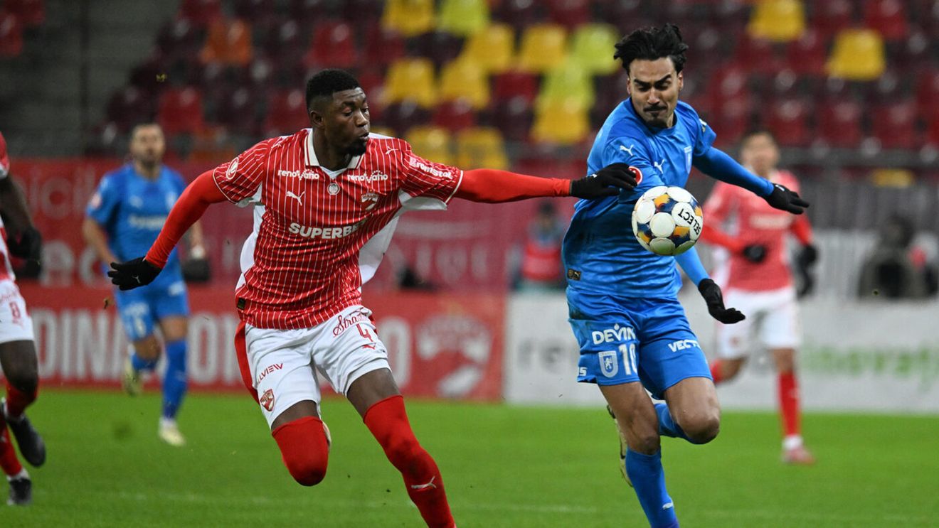 Dinamo - Universitatea Craiova 1-1, în etapa 26 din Superliga. Echipa olteană rămâne lider, iar „câinii” pe locul 3. Între ele este Rapid