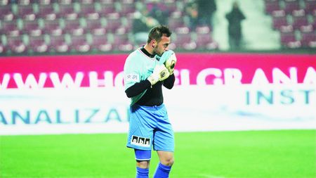 De meserie, gafeuri!** Rând pe rând, portarii CFR-ului au comis-o în acest sezon!