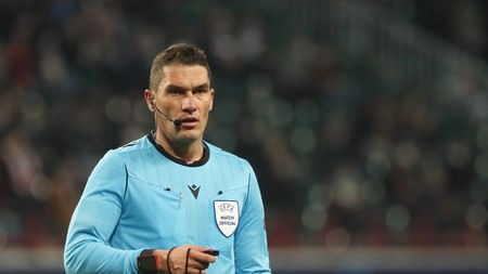 Kovacs la puterea a doua într-un meci de  Liga 1! Ce brigadă de arbitri a fost desemnată pentru primul meci al etapei?