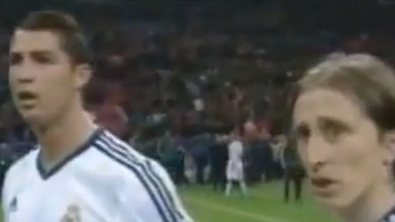 VIDEO GENIAL! Au rămas cu gura căscată!** Reacția jucătorilor lui Real când au aflat de MINUNEA de la Dortmund! "Al treilea!" Modric, "îngrozit" - Ronaldo, fără cuvinte :)