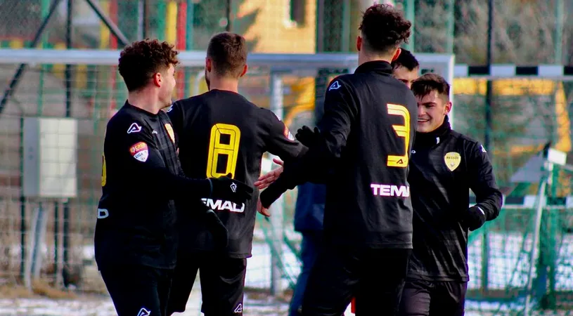 FC Brașov a câștigat primul amical al iernii, 7-2 cu Olimpic Zărnești. Trei jucători au reușit ”duble”