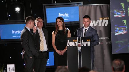 Raț:** "Pariați pe Varga!"