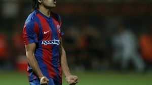 "Nu e ușor să joci la Steaua!"** VEZI ce a zis Toja la sosirea din vacanță