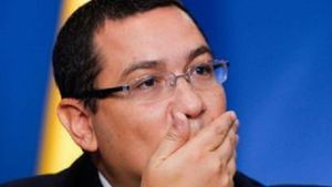 Agendă de premier: Victor Ponta a petrecut la ziua de naștere a lui Cosmin Olăroiu