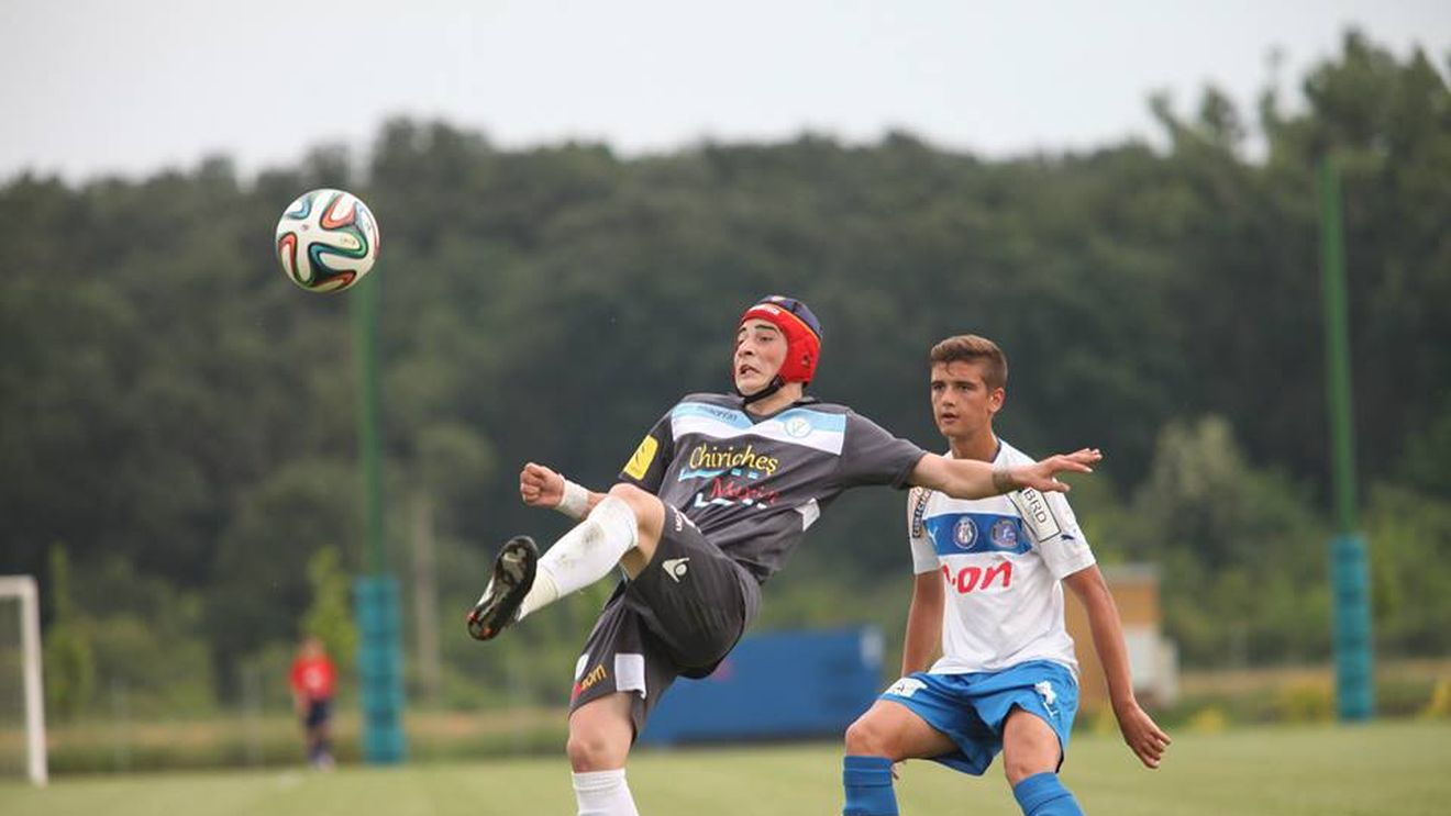 Un alt român calcă pe urmele lui Maxim și Chiricheș. Catania l-a achiziționat în ultima zi de transferuri: "L-aș asemăna cu Adi Popa, dar este mult mai tehnic decât fotbalistul de la Steaua"