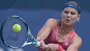 Halep a mai scăpat de un nume greu! Lucie Safarova, a șasea favorită, pe partea de tablou a Simonei, eliminată în primul tur