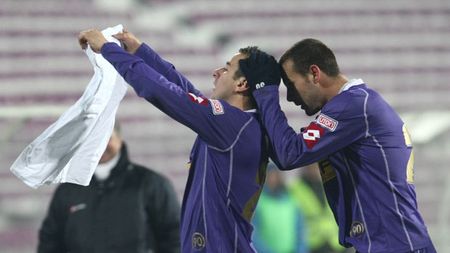 Dușan Uhrin va schimba jumătate de echipă în meciul cu Steaua!** Cinci absenți cerți pentru derby-ul de sâmbătă